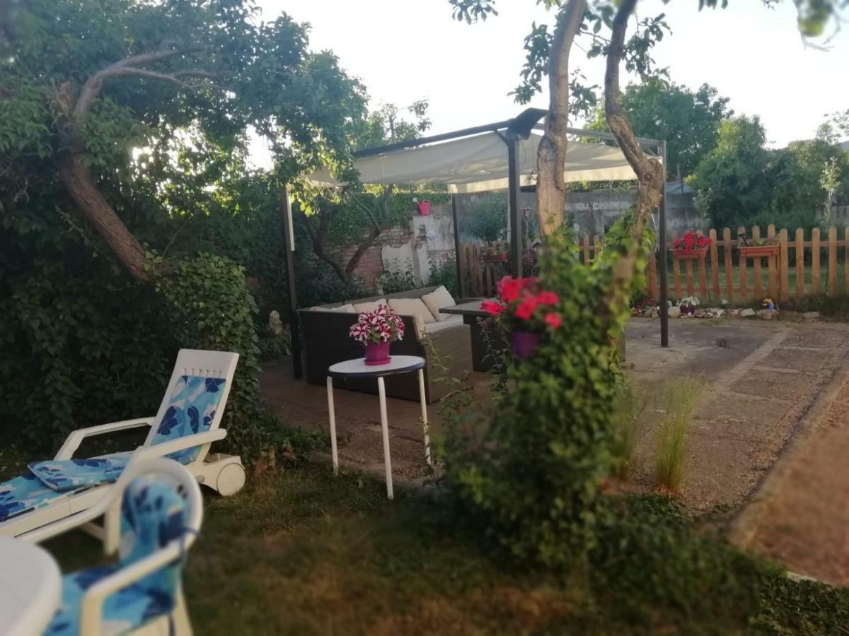 Villa Boleta A 5 Minutos De Leon, Casa Con Jardin à San Andrés del Rabanedo Extérieur photo