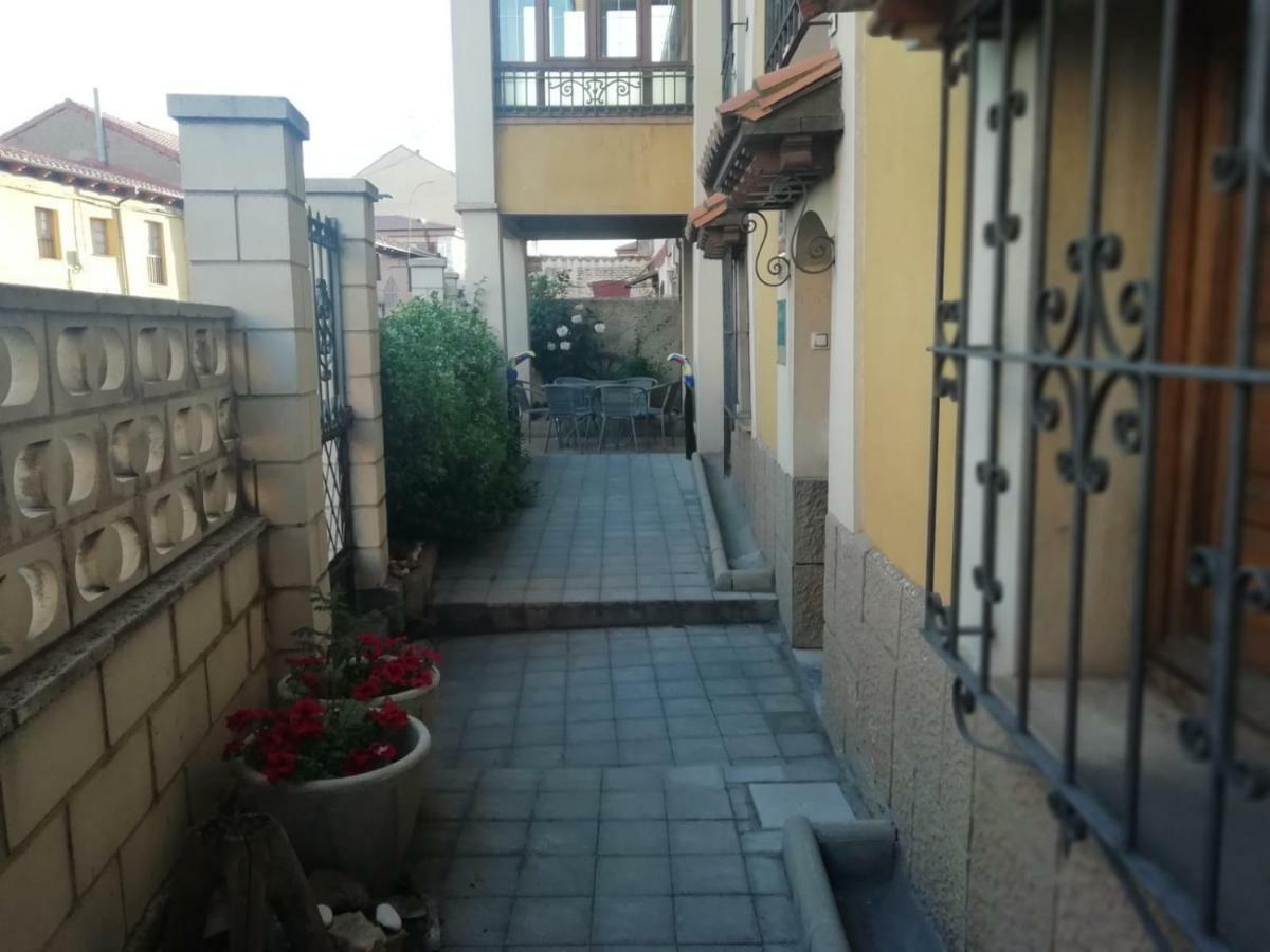 Villa Boleta A 5 Minutos De Leon, Casa Con Jardin à San Andrés del Rabanedo Extérieur photo